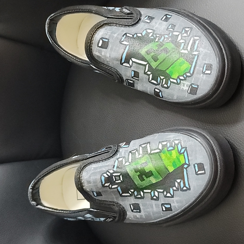 Boys Van's minecraft inspired